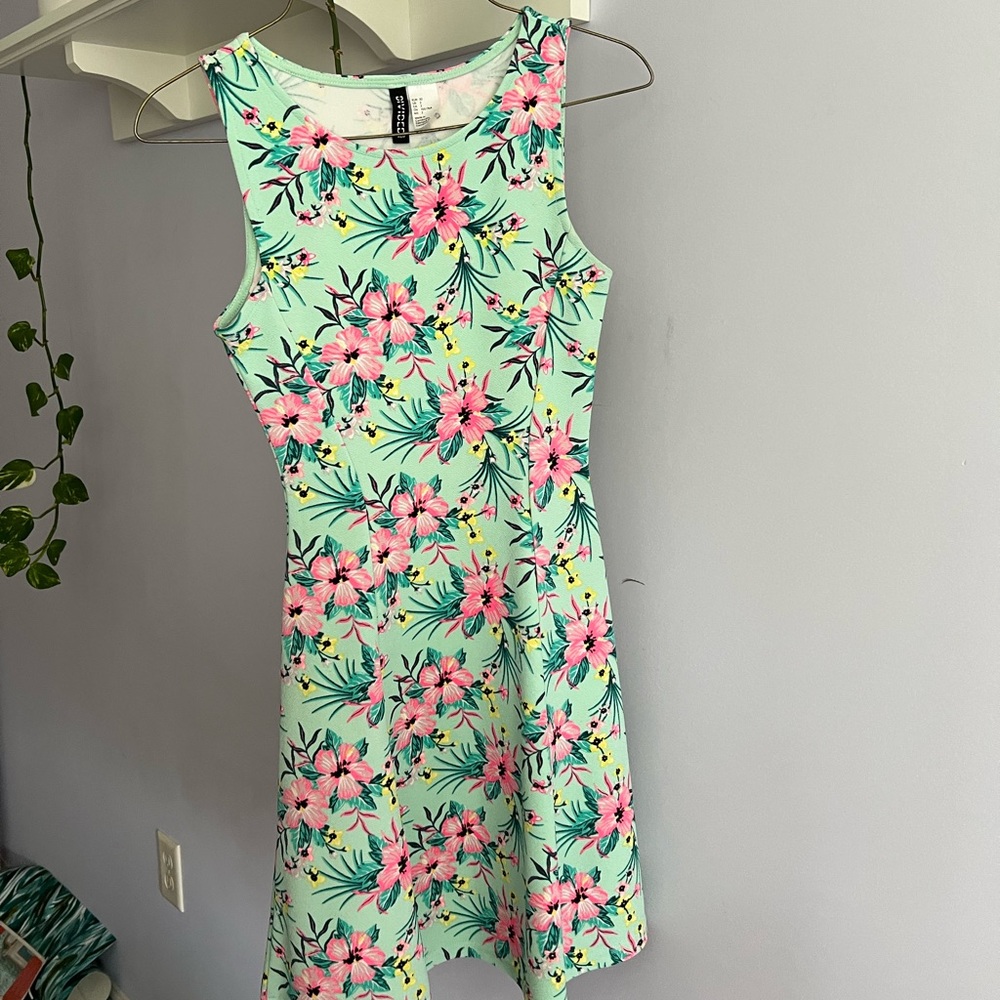 H&M Tropical Skater Dress - Size 2, fits like XS